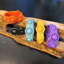 Pop-it Armband