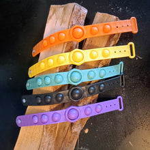Pop-it Armband